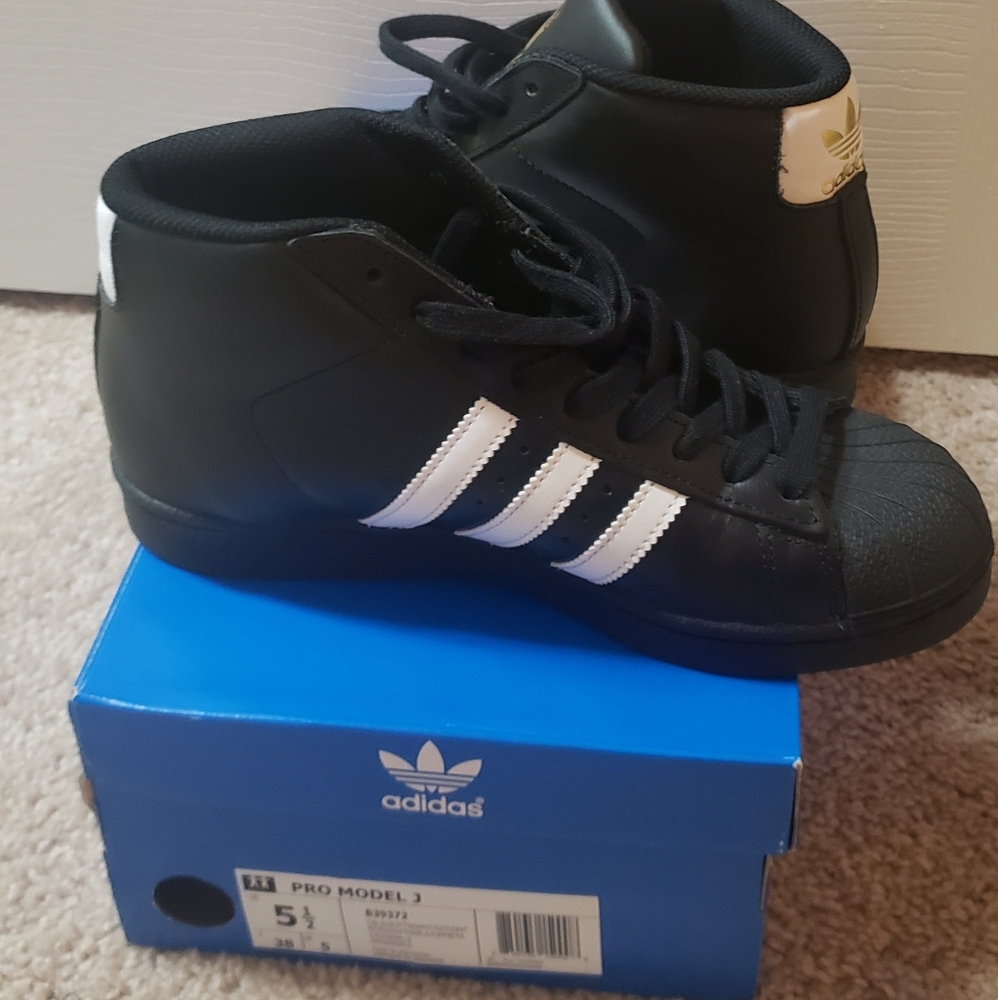 Adidas PRO model